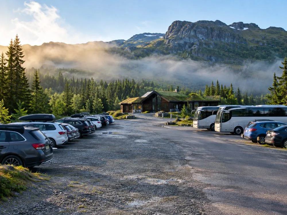 Preikestolen Fjellstue and the trailhead car park below the forest path